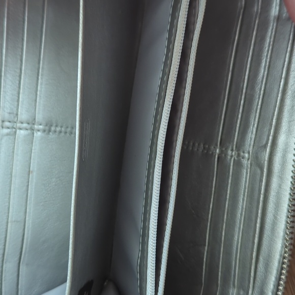 Coach wallets - Picture 9 of 16